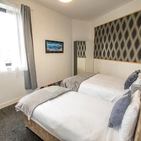 Ideal For Groups - Modern 2 Bedroom Apartment - Free Parking, Transit Links, Close To Stadiums Манчестер Екстер'єр фото