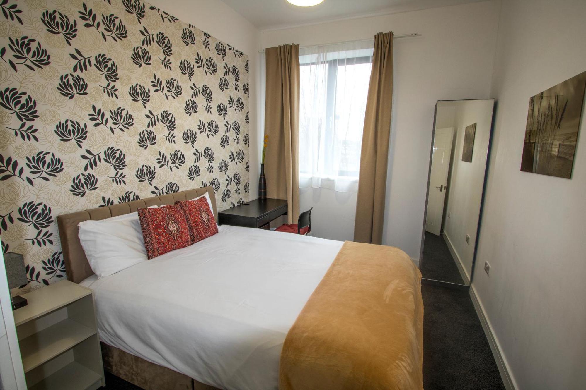 Ideal For Groups - Modern 2 Bedroom Apartment - Free Parking, Transit Links, Close To Stadiums Манчестер Екстер'єр фото