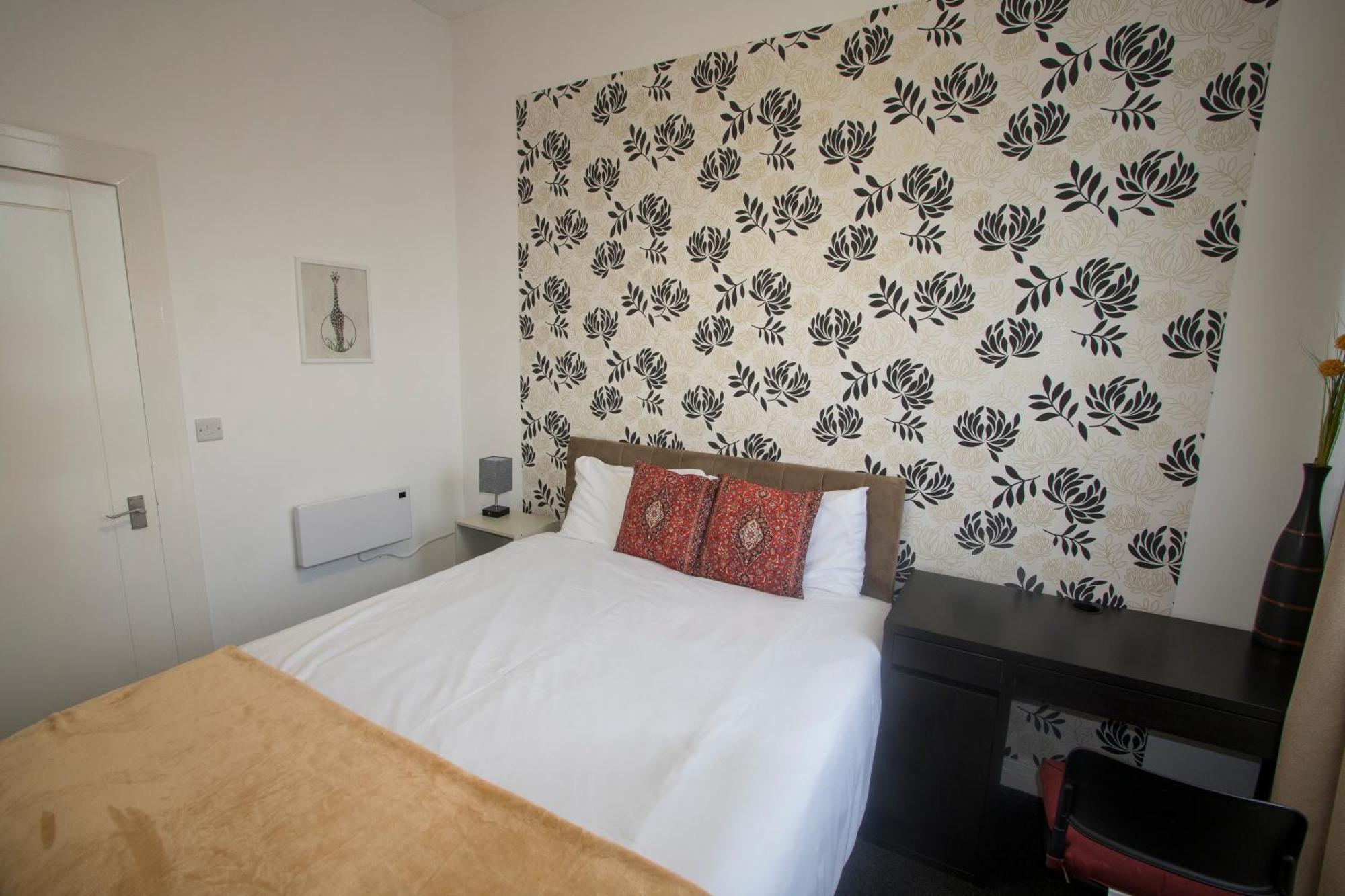 Ideal For Groups - Modern 2 Bedroom Apartment - Free Parking, Transit Links, Close To Stadiums Манчестер Екстер'єр фото
