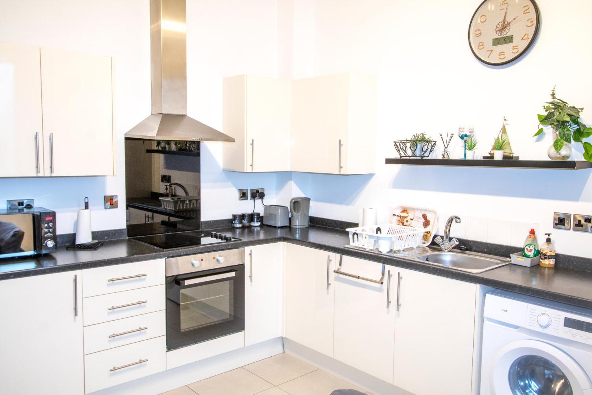 Ideal For Groups - Modern 2 Bedroom Apartment - Free Parking, Transit Links, Close To Stadiums Манчестер Екстер'єр фото